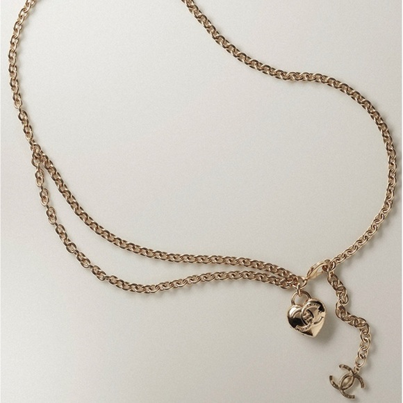 Chanel Fall 2022 Collection Sweetheart Gold Chain belt